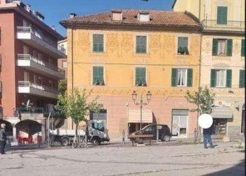 2.jpg - Magazzino Via Privata Cacciatori 2, Torriglia - foto 1