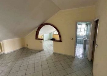 9.jpg - Mansarda Corso Alba 17, Asti - foto 5