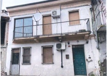 1.jpg - Quadrilocale Via Giuseppe Mazzini 1, Asigliano Vercellese - foto 1