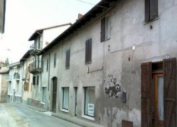 2.jpg - Trilocale Via Mairano 52, Montechiaro d'Asti - foto 2