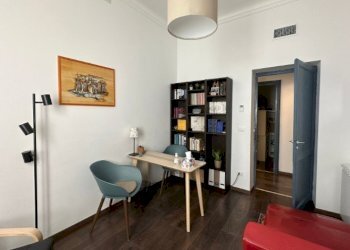 j.jpg - Appartamento Piazza Gaetano Alimonda 3, Genova - foto 9