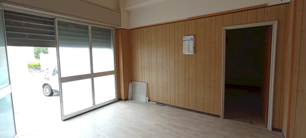 IMG_20250912_155559.jpg - Locale Commerciale Ragusa - foto 1