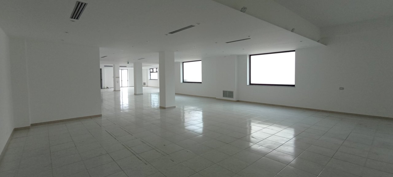 IMG_20250508_190133.jpg - Locale Commerciale Ragusa - foto 2