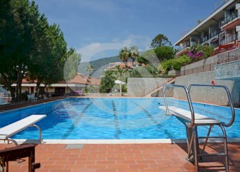 Piscina.jpg - Monolocale Viale dei Pepi 13, Ospedaletti - foto 25