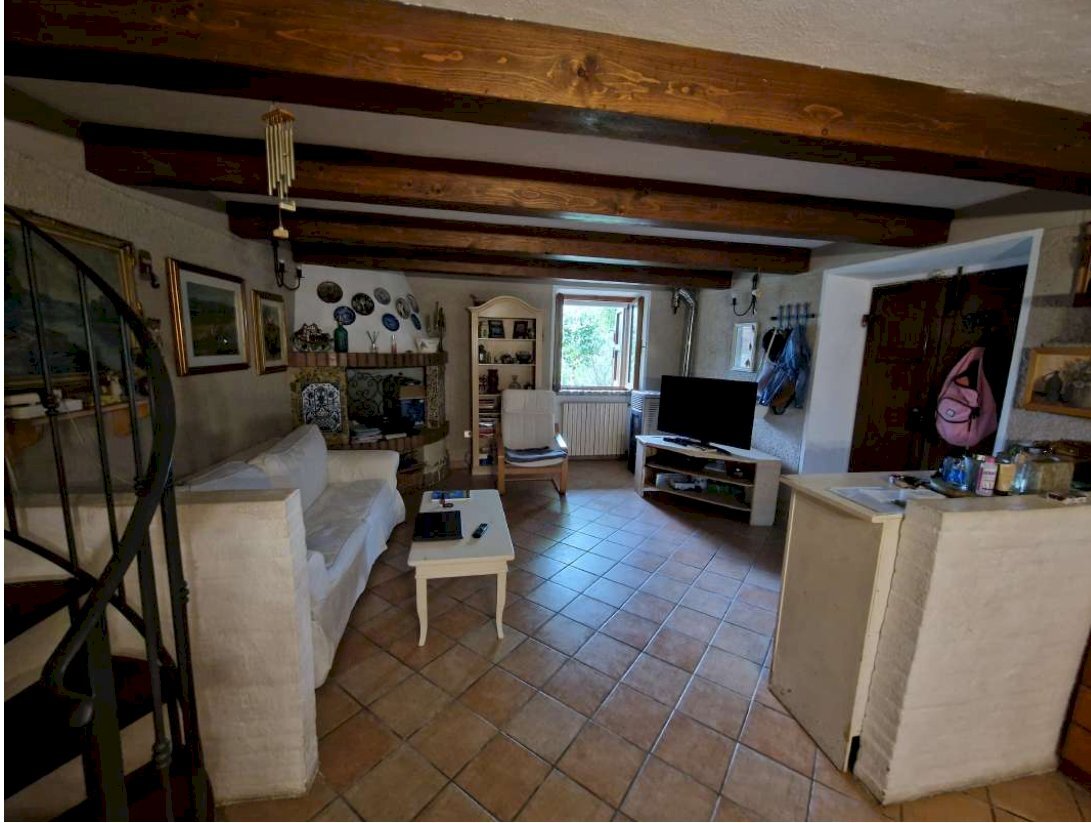 aaaa.png - Trilocale Borghi - foto 1