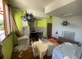 IMG_0354.JPG - Appartamento Montescudo - Monte Colombo - foto 1