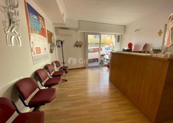 7d3969fb-6797-4480-8628-7eb644bd3e30.jpg - Locale Commerciale Via Francesco Breschi 28, Anzio - foto 1