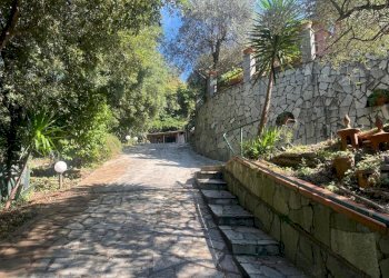 WhatsApp Image 2025-09-08 at 10.37.39.jpeg - Villa Via Salvatore Gatti 19, Castiglione Chiavarese - foto 5