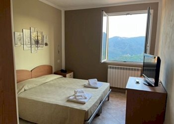 WhatsApp Image 2025-02-07 at 17.40.33 (1).jpeg - Hotel - Accommodation facility Via Giacomo Leopardi 10, Carro - photo 6