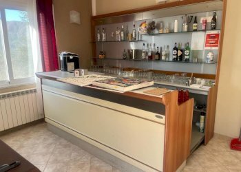 WhatsApp Image 2025-02-07 at 18.04.18 (3).jpeg - Hotel - Accommodation facility Via Giacomo Leopardi 10, Carro - photo 16