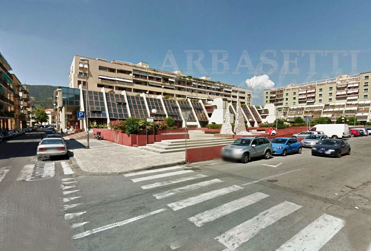 via fico.jpg - Locale Commerciale Via Eraldo Fico 50, Sestri Levante - foto 2