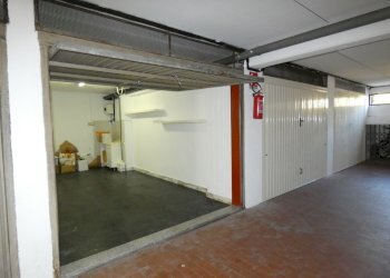 P1010505.JPG - Magazzino Via Olanda 28, Sestri Levante - foto 1