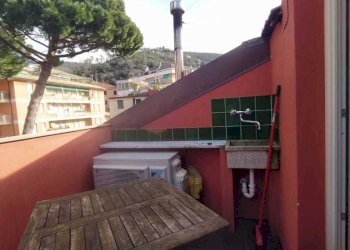 Terrazzino (2).jpg - Quadrilocale Lavagna - foto 7