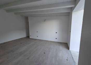 WhatsApp Image 2024-11-21 at 08.18.07 (3).jpeg - Quadrilocale Via San Lazzaro, Casarza Ligure - foto 8