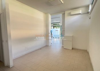 IMG_2748.jpg - Locale Commerciale Via Montegrappa 85, Massa - foto 6