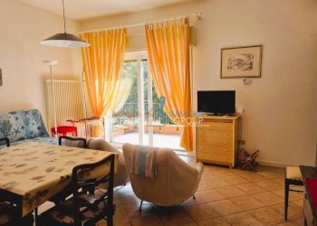 1.jpg - Appartamento Via Paolo Ferrari 18, Massa - foto 8