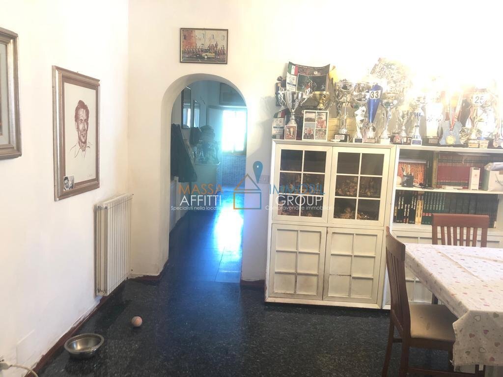 WhatsApp Image 2019-03-30 at 16.33.26 (2).jpeg - Casa semi indipendente Piazza San Martino 1, Massa - foto 2
