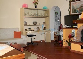 46ffdbaa-02d6-4fdb-9482-9a1e26899236.JPG - Villa Via Romana 2, Pietrasanta - foto 13