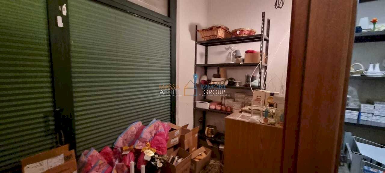 1.jpg - Tobacco shop Via XXIV Maggio 3, Carrara - photo 2