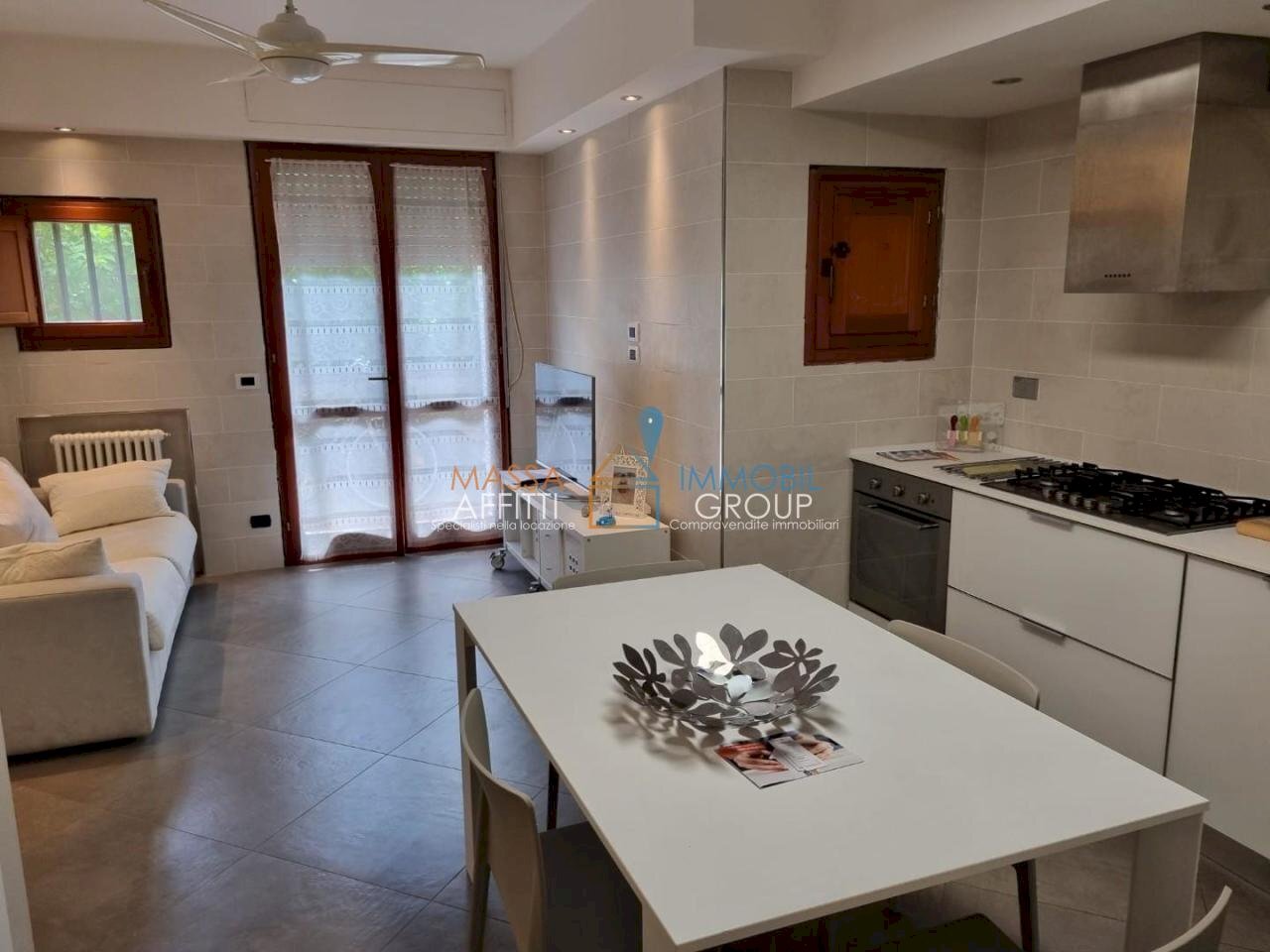 1.jpg - Villa a Schiera Via Arezzo 88, Massa - foto 2