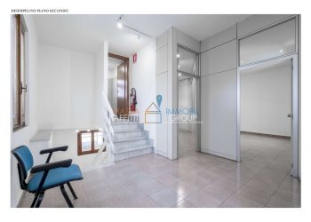 Cavour00020.jpg - Stabile - Palazzo Via Cairoli 30, Massa - foto 11