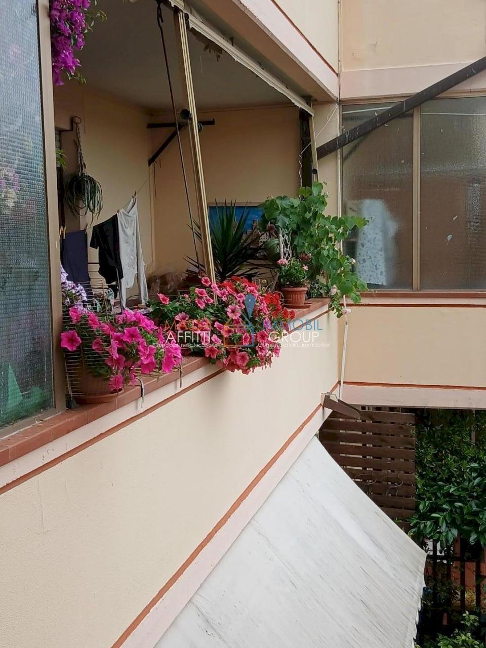 1.jpg - Four-room apartment Via San Remigio di Sopra 6, Massa - photo 2