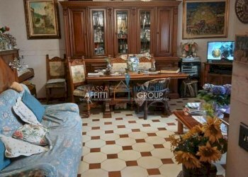 2.jpg - Quadrilocale Via San Remigio di Sopra 6, Massa - foto 1