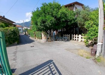 WhatsApp Image 2025-06-06 at 17.50.58 (1).jpeg - Porzione di casa Via Tinelli 55, Massa - foto 1