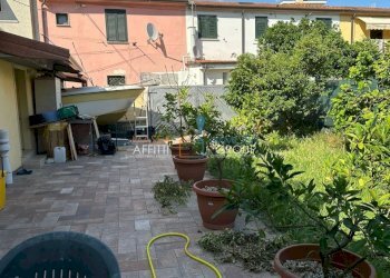 WhatsApp Image 2025-06-18 at 14.39.18 (2).jpeg - Trilocale Via Capitano Michele Fiorillo 15A, Carrara - foto 5