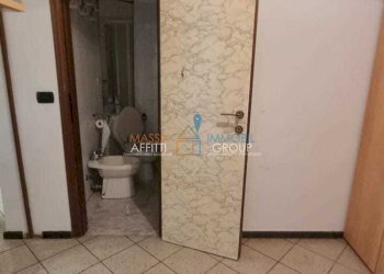 PHOTO-2025-06-16-17-35-57 3.jpg - Trilocale Viale XX Settembre 31A, Carrara - foto 9