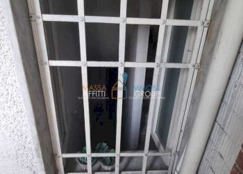 PHOTO-2025-06-16-17-35-56 3.jpg - Trilocale Viale XX Settembre 31A, Carrara - foto 18