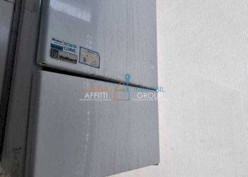 PHOTO-2025-06-16-17-35-57.jpg - Trilocale Viale XX Settembre 31A, Carrara - foto 20