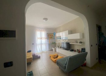 WhatsApp Image 2025-05-26 at 17.06.20 (3).jpeg - Quadrilocale Via Venezia 7, Massa - foto 1