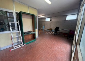 IMG_1396.jpg - Laboratorio Via del Papino 15, Massa - foto 4