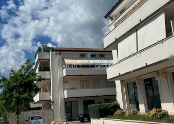 IMG_1318.jpg - Quadrilocale Via della Quercia 58, Massa - foto 1