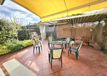 1.jpg - Porzione di casa Via Pratta 6, Massa - foto 2