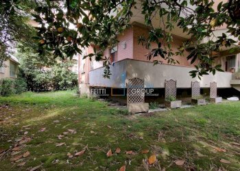 972044-akihd272fb.jpg - Appartamento Via Ferdinando Rossi 12, Massa - foto 1