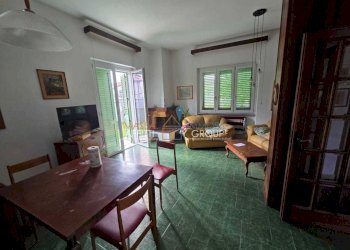 WhatsApp Image 2025-04-01 at 11.26.22 (1).jpeg - Villa Via Bassagrande 102, Carrara - foto 22