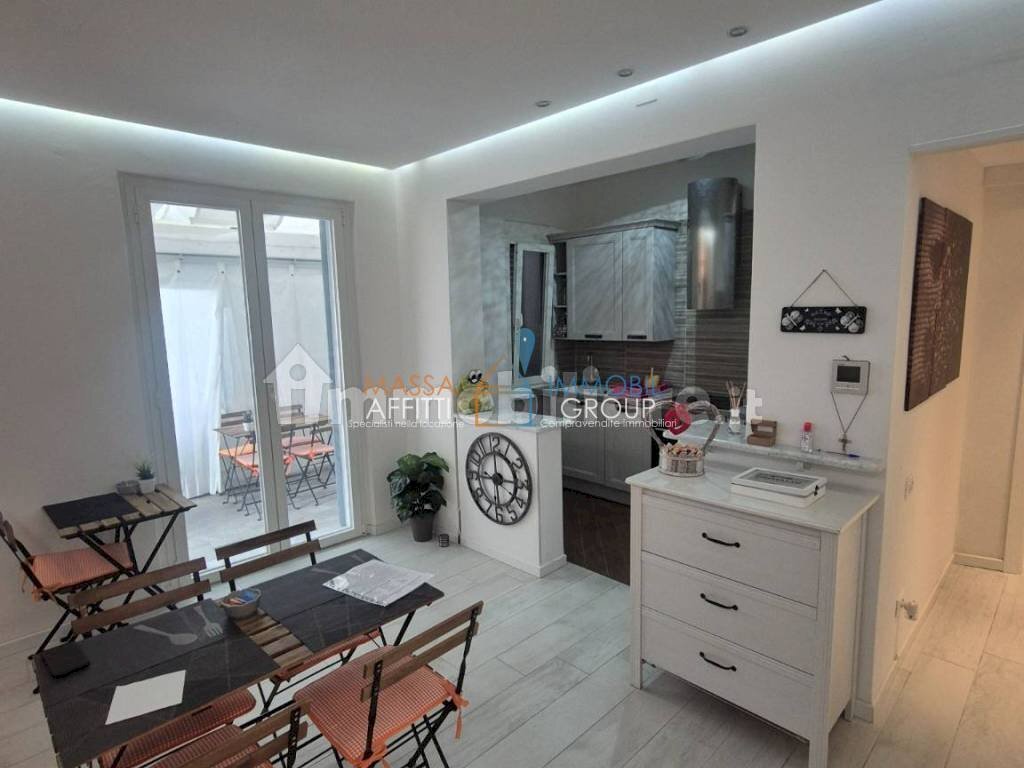 m-c2.jpg - Porzione di casa Via Gorizia 21, Massa - foto 2