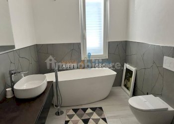 m-c12.jpg - Porzione di casa Via Gorizia 21, Massa - foto 15