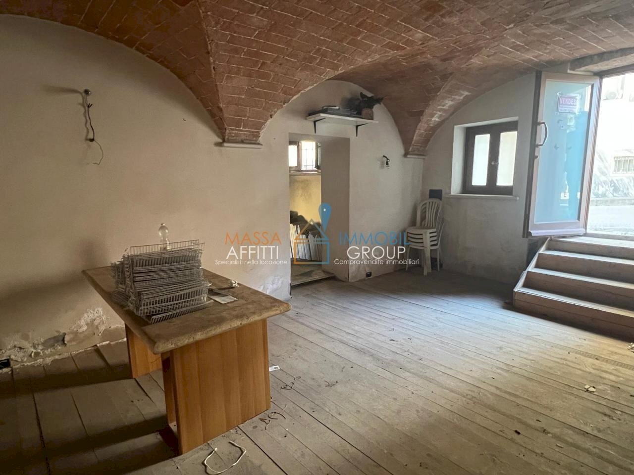 WhatsApp Image 2025-03-31 at 17.00.45 (1).jpeg - Magazzino Via Gino Menconi 23BIS, Carrara - foto 3