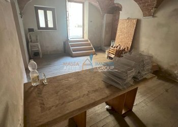 WhatsApp Image 2025-03-31 at 17.00.45.jpeg - Magazzino Via Gino Menconi 23BIS, Carrara - foto 5