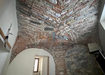 WhatsApp Image 2025-03-31 at 17.00.45 (8).jpeg - Magazzino Via Gino Menconi 23BIS, Carrara - foto 14