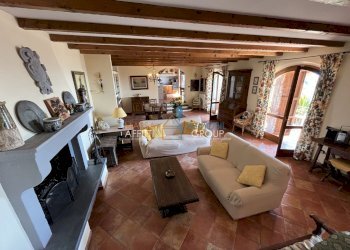 IMG_3677.JPG - Villa Via San Lorenzo 70, Massa - foto 1