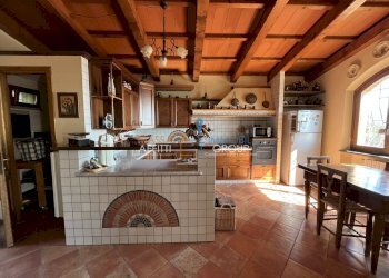 IMG_3668.JPG - Villa Via San Lorenzo 70, Massa - foto 7