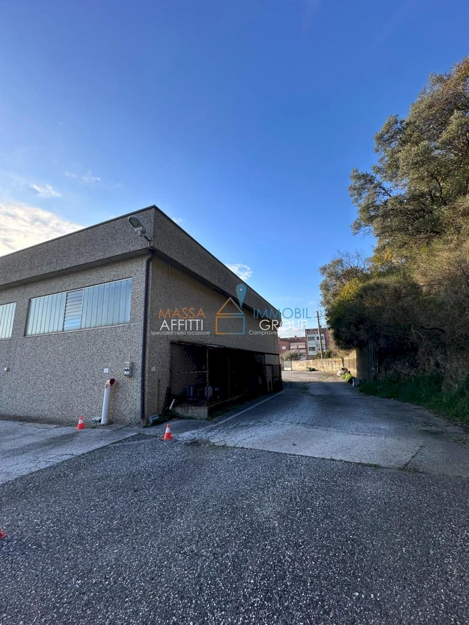 9.jpg - Commercial Premises Via Frassina 65, Massa - photo 3
