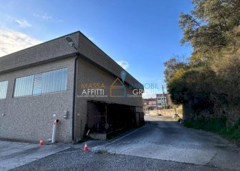 9.jpg - Locale Commerciale Via Frassina 65, Massa - foto 3