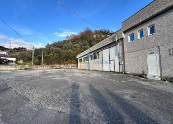 4.jpg - Locale Commerciale Via Frassina 65, Massa - foto 7