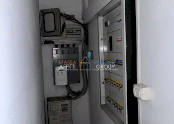 26.jpg - Locale Commerciale Via Frassina 65, Massa - foto 21