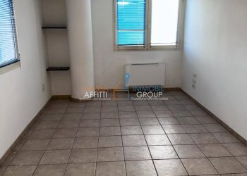 30.jpg - Locale Commerciale Via Frassina 65, Massa - foto 24